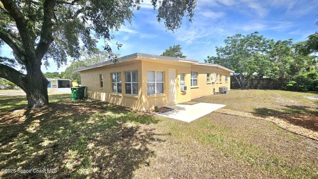 402 Edinburgh Drive, Cocoa, FL 32922