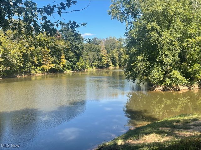 765 Hannaman Lane, Elizabeth, WV 26143