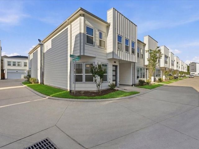 9020 Lonestar River Lane, Houston, TX 77080