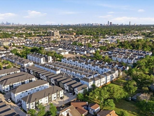 9020 Lonestar River Lane, Houston, TX 77080