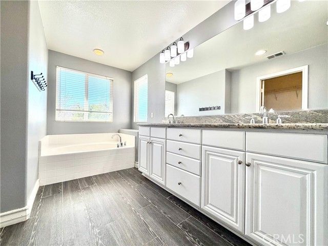 37239 Ascella, Murrieta, CA 92563