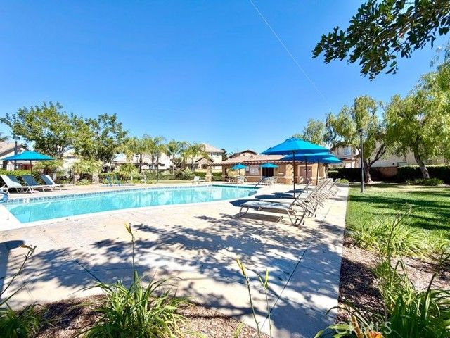 37239 Ascella, Murrieta, CA 92563