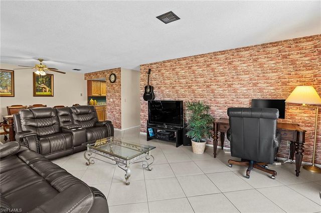 131 Teryl RD C3, Naples, FL 34112