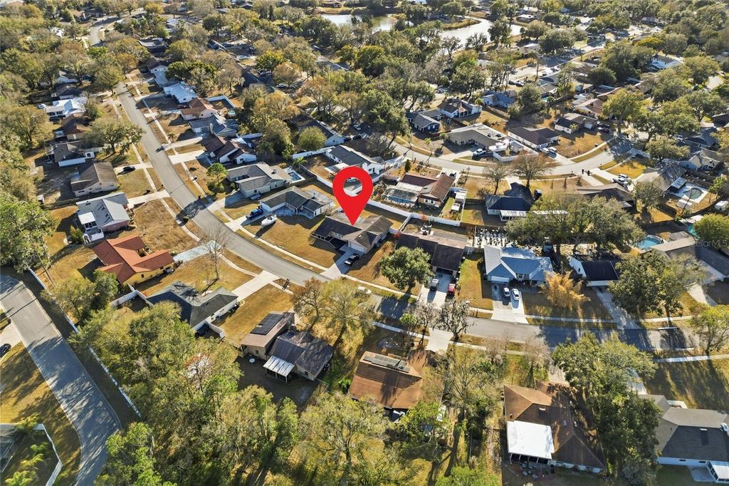 Image 49 of property listing at 4085 OLD COLONY ROAD, Mulberry, FL 33860