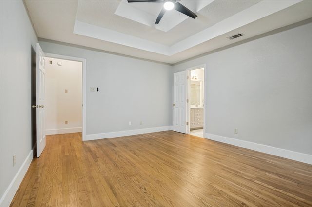 305 Sondra Way, Red Oak, TX 75154