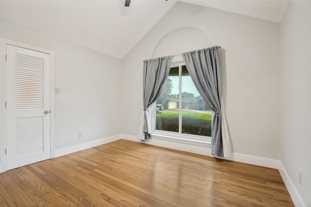 305 Sondra Way, Red Oak, TX 75154