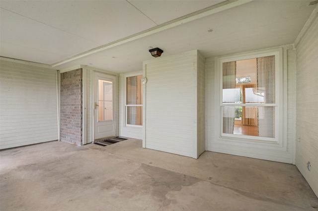 305 Sondra Way, Red Oak, TX 75154