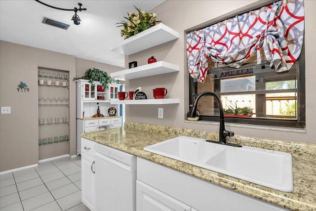 2823 72ND STREET COURT W 2151, Bradenton, FL 34209