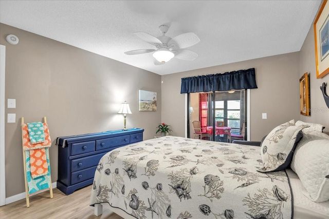 2823 72ND STREET COURT W 2151, Bradenton, FL 34209
