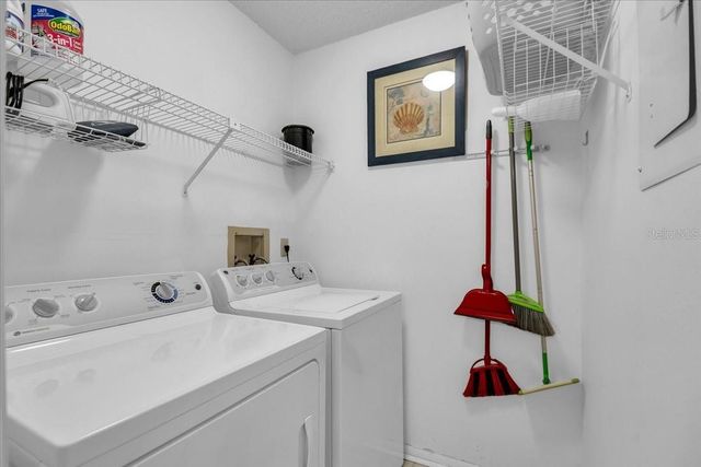 2823 72ND STREET COURT W 2151, Bradenton, FL 34209