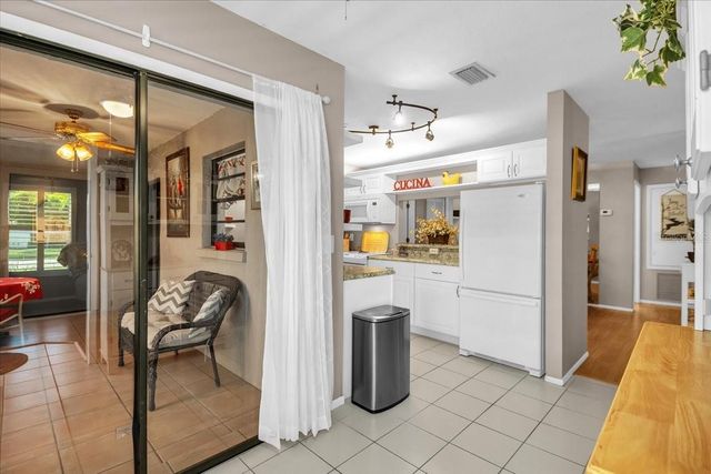 2823 72ND STREET COURT W 2151, Bradenton, FL 34209