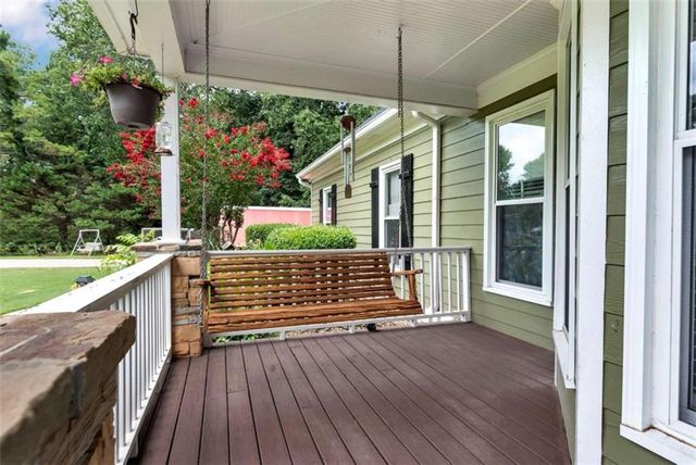 5794 Julian Baugh Road, Lula, GA 30554