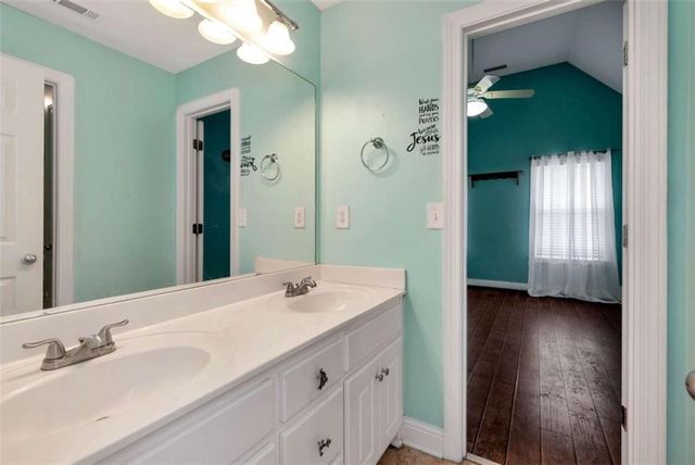 5794 Julian Baugh Road, Lula, GA 30554