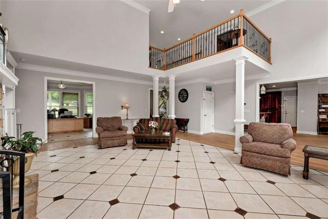 5794 Julian Baugh Road, Lula, GA 30554