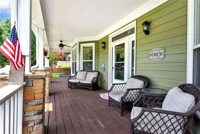 5794 Julian Baugh Road, Lula, GA 30554