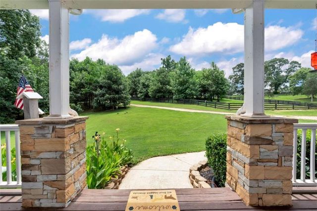 5794 Julian Baugh Road, Lula, GA 30554