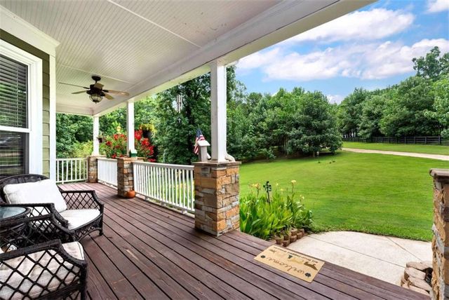 5794 Julian Baugh Road, Lula, GA 30554