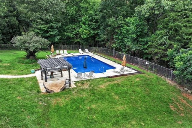 5794 Julian Baugh Road, Lula, GA 30554