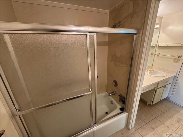 7877 E Mississippi Avenue 501, Denver, CO 80247