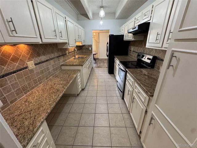 7877 E Mississippi Avenue 501, Denver, CO 80247