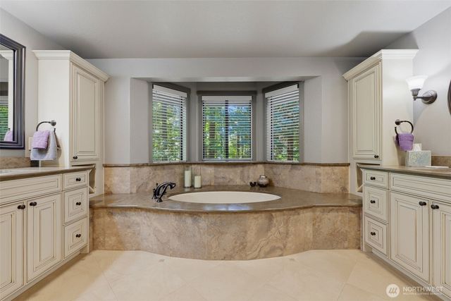 22429 SE 329th Street, Black Diamond, WA 98010