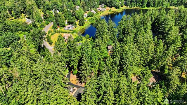 22429 SE 329th Street, Black Diamond, WA 98010