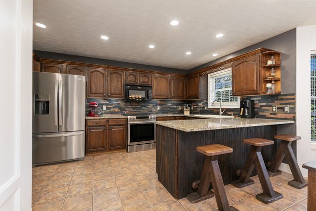 209 Northgate Avenue, Monett, MO 65708