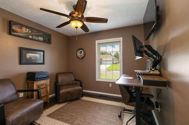 209 Northgate Avenue, Monett, MO 65708