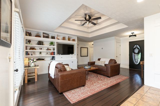 209 Northgate Avenue, Monett, MO 65708