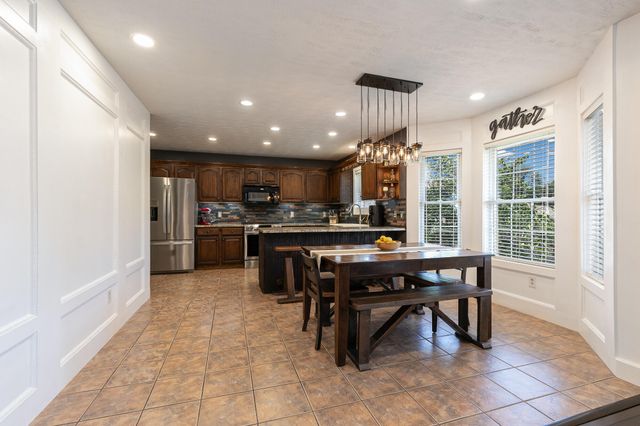 209 Northgate Avenue, Monett, MO 65708