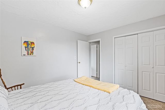3284 Oak Street, Longview, WA 98632