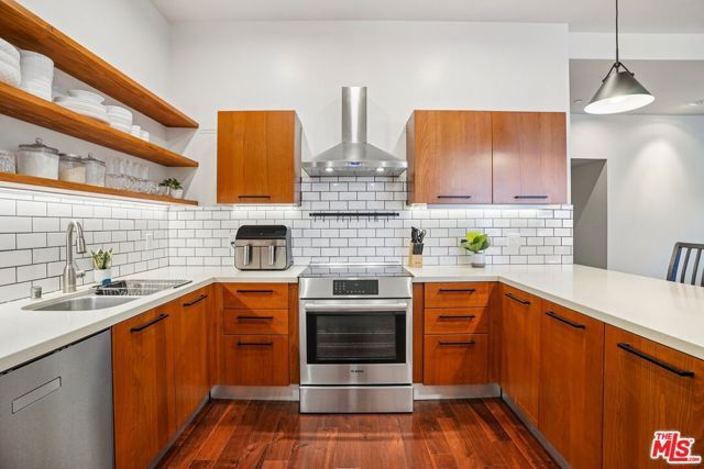 801 S Grand Avenue 1310, Los Angeles, CA 90017