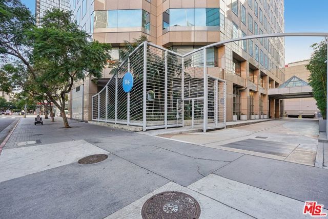 801 S Grand Avenue 1310, Los Angeles, CA 90017