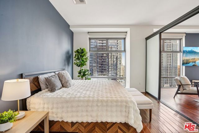 801 S Grand Avenue 1310, Los Angeles, CA 90017