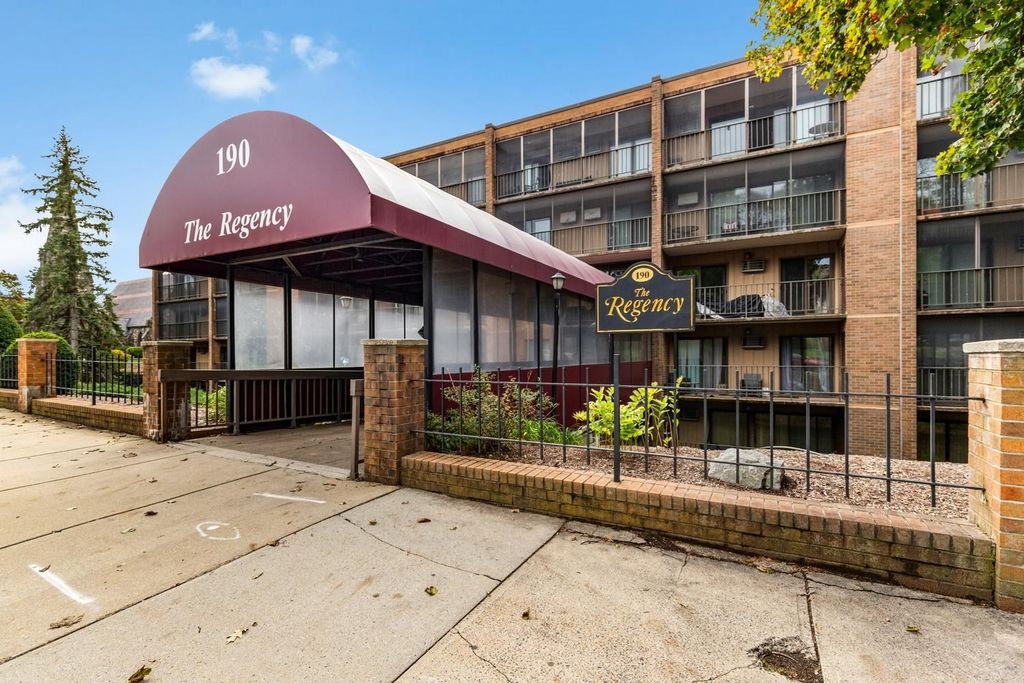 190 High St 207, Medford, MA 02155