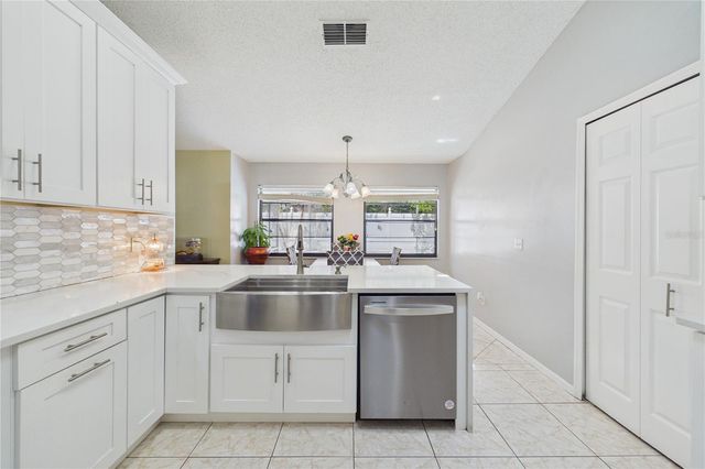 4386 WYNDCLIFF CIRCLE, Orlando, FL 32817