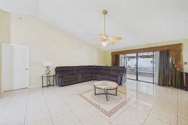 4386 WYNDCLIFF CIRCLE, Orlando, FL 32817