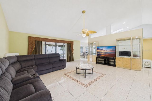 4386 WYNDCLIFF CIRCLE, Orlando, FL 32817