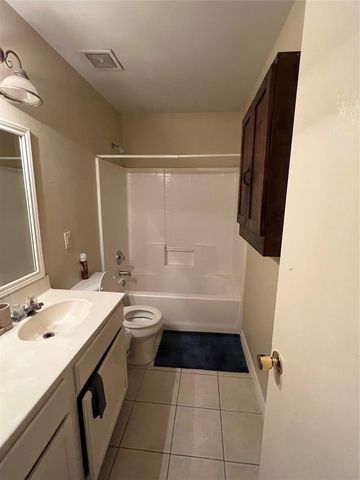 2216 Chestnut Drive, Little Elm, TX 75068