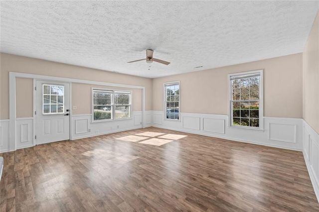 599 Honey Creek SE Road, Conyers, GA 30094