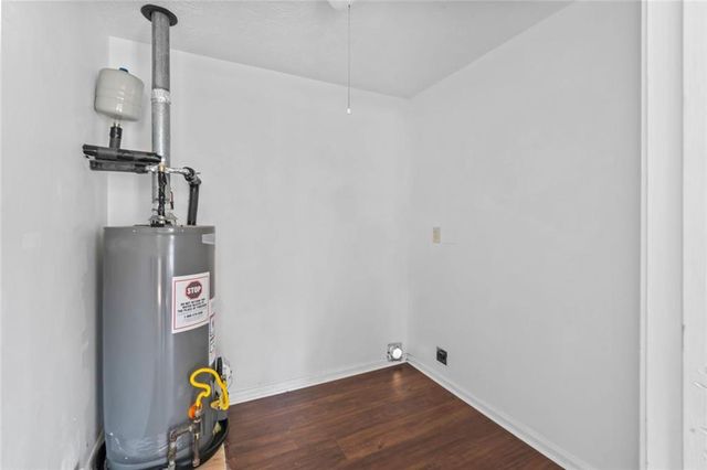 599 Honey Creek SE Road, Conyers, GA 30094