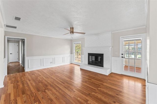 599 Honey Creek SE Road, Conyers, GA 30094