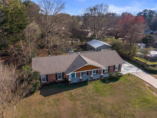 599 Honey Creek SE Road, Conyers, GA 30094