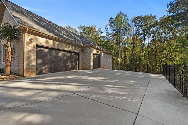115 Browning Court, Fayetteville, GA 30214