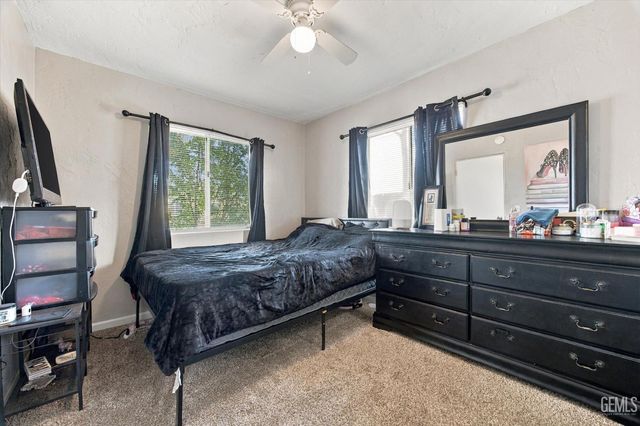 429 Wilson Avenue, Bakersfield, CA 93308