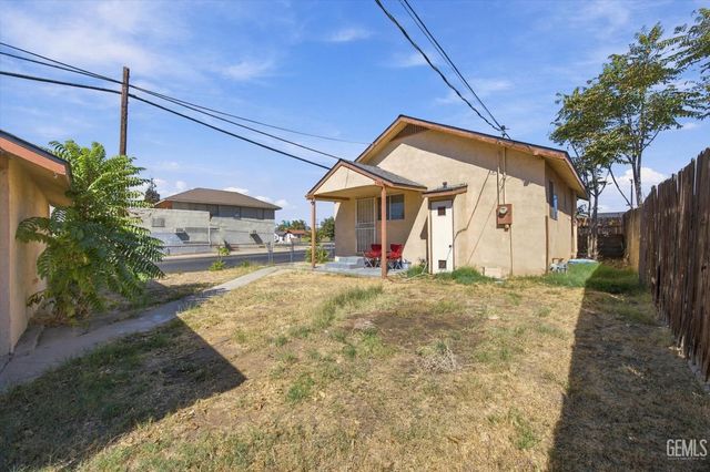 429 Wilson Avenue, Bakersfield, CA 93308