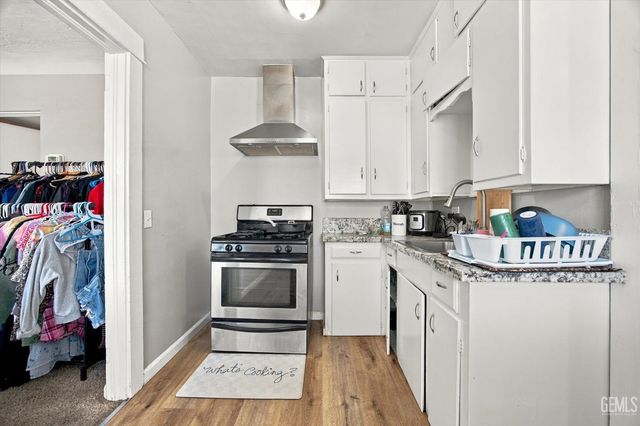 429 Wilson Avenue, Bakersfield, CA 93308