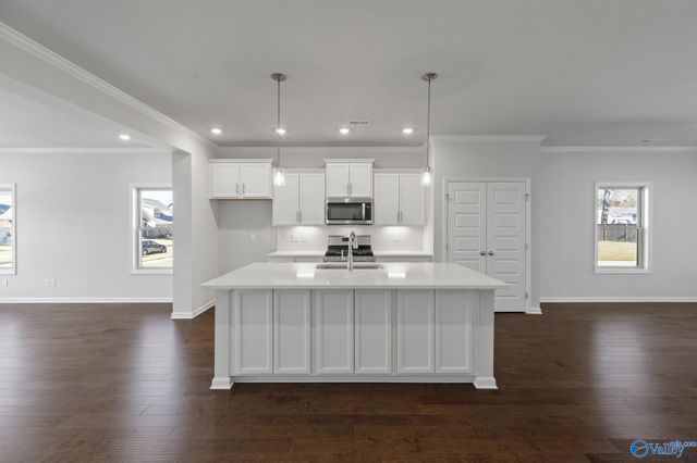 1602 Calistoga Circle NE, Huntsville, AL 35811