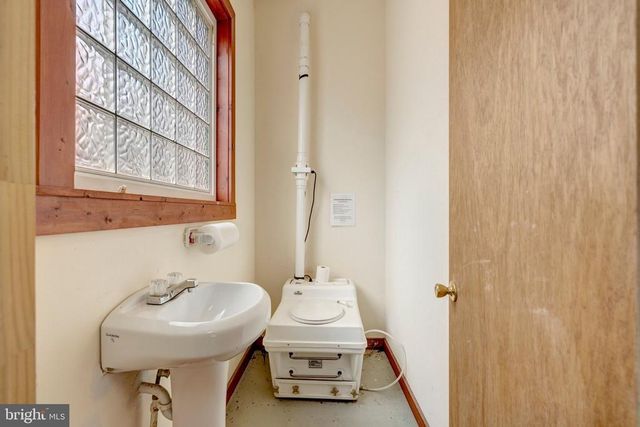 4645 MORGANS BLUFF DR, Marshall, VA 20115