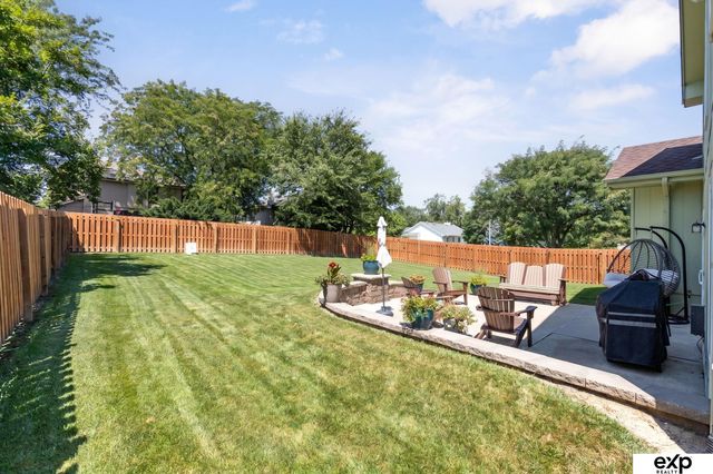 6440 N 105th Street, Omaha, NE 68134